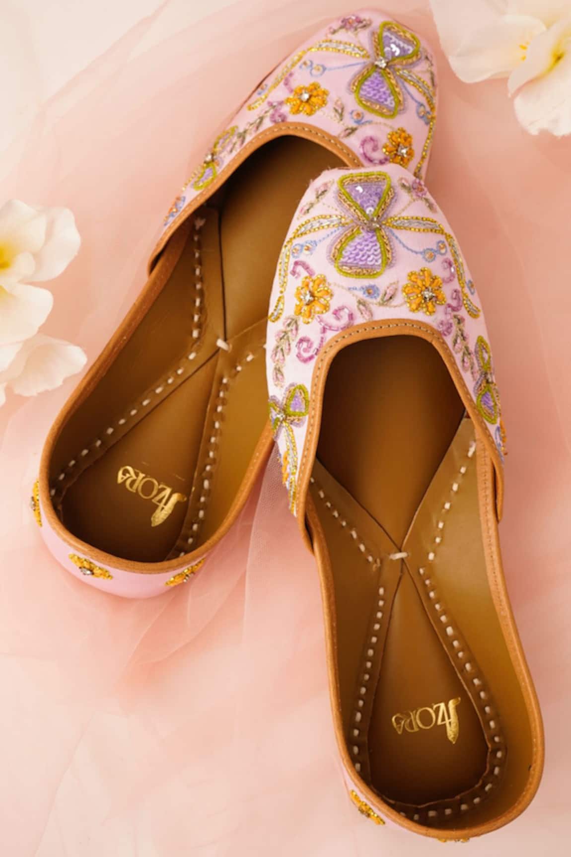 Azora Bow Embroidered Sequin Juttis 