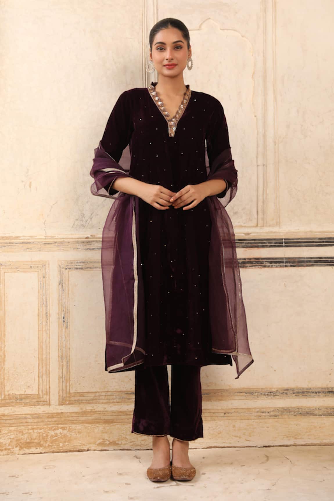 Trendy tokari Sequin Embroidered Velvet Kurta Set 