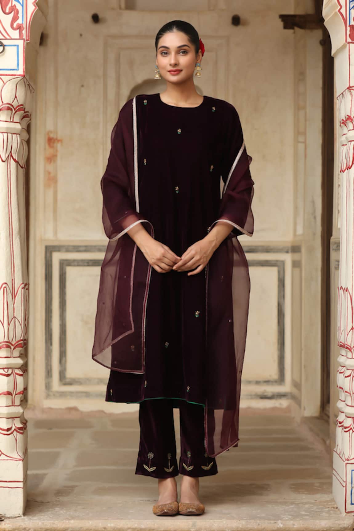 Trendy tokari Dabka Embroidered Velvet Kurta Set 