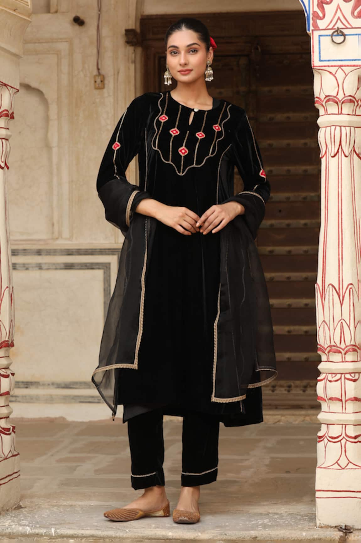 Trendy tokari Geometric Patchwork Velvet Kurta Set 