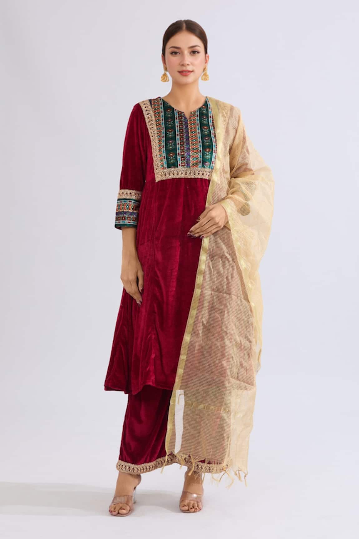 Naintara Bajaj Maroon Velvet Geometric Embroidered Kurta Set 