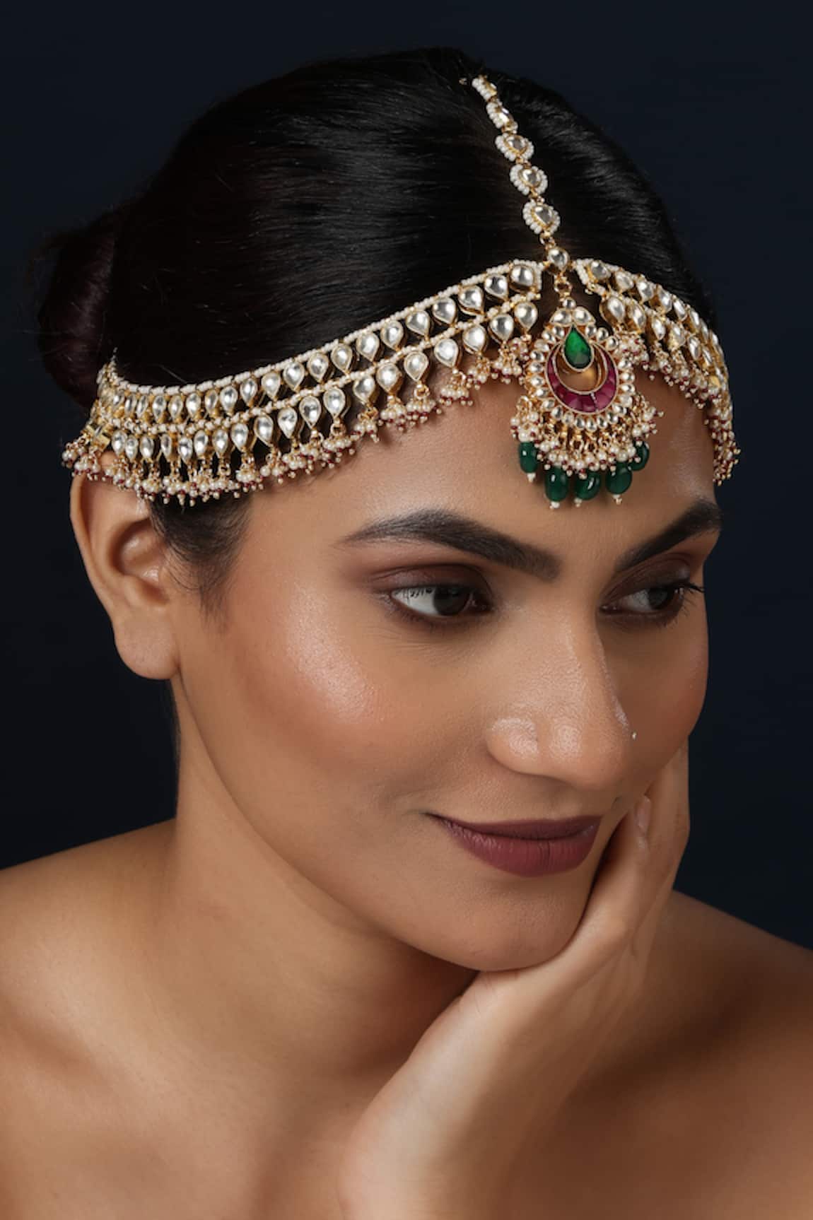 MINAKI Emerald & Ruby Kundan Mathapatti 