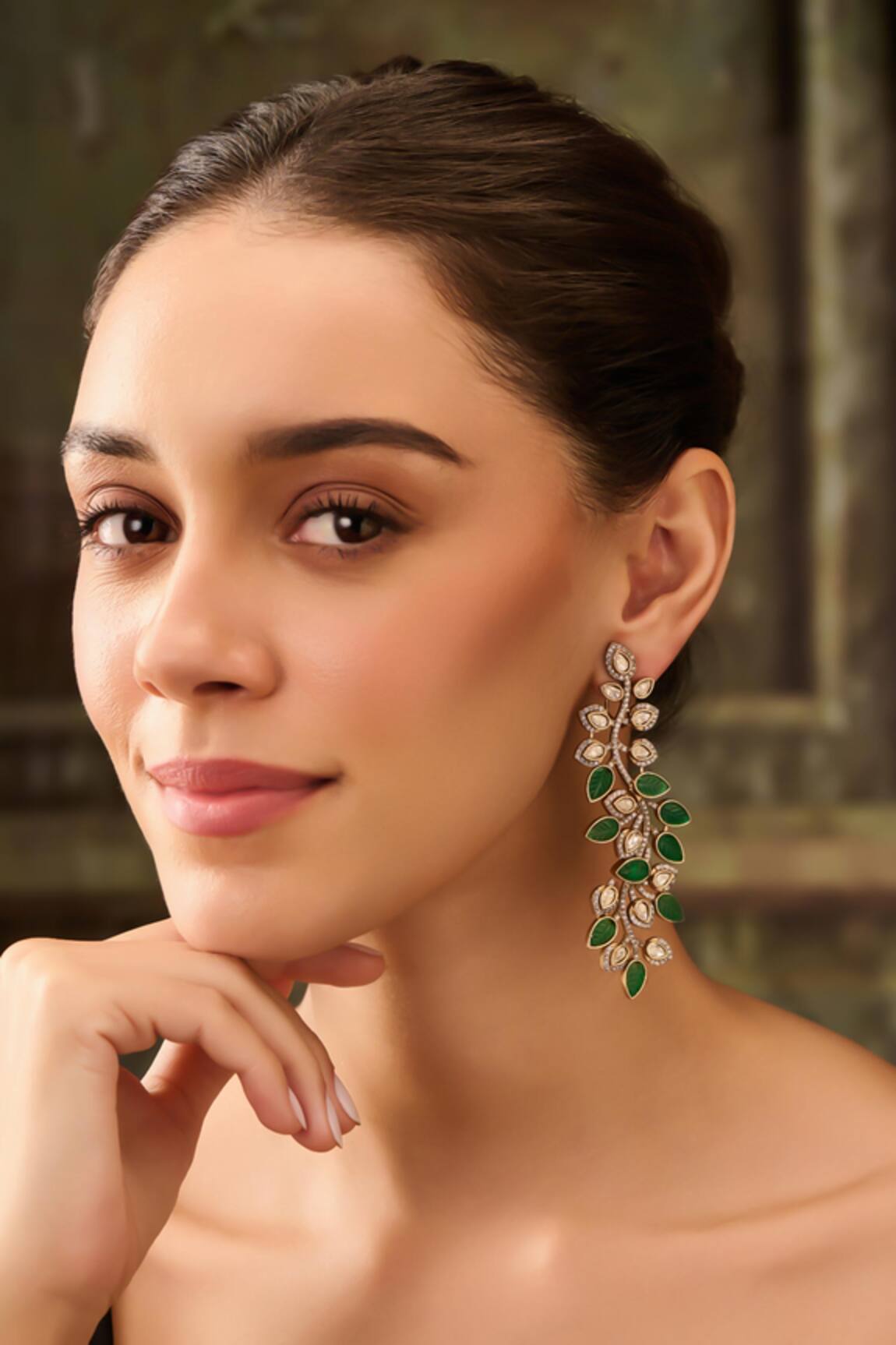 Paisley Pop Leaf Shaped Green Stone Earrings 