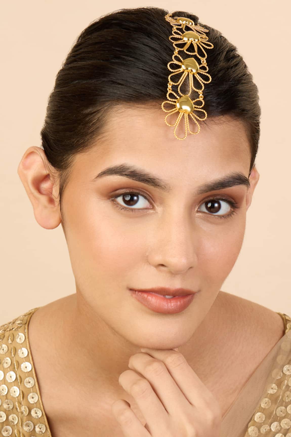 Mnsh Gold Petal Vine Maangtikka