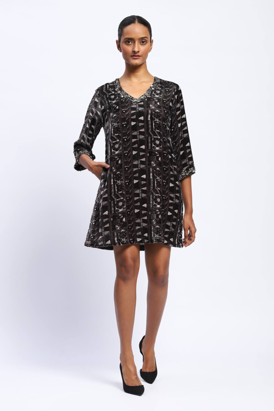 Abraham And Thakore Rabari Geometric Print Velvet Dress