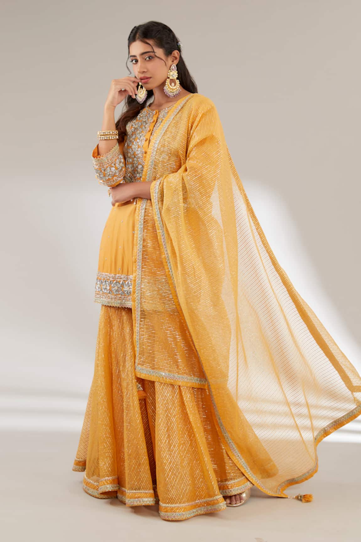 Ajiesh Oberoi Nakshi Floral Embroidered Kurta Gharara Set 