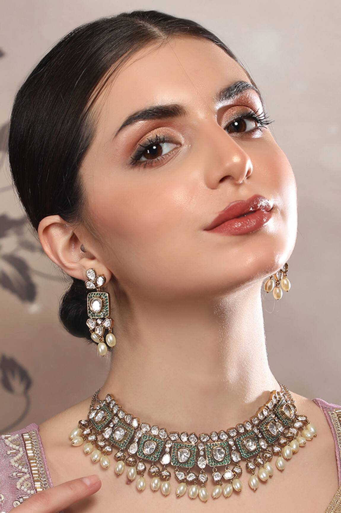 Auraa Trends Emerald Polki Stone Choker & Earring Set 