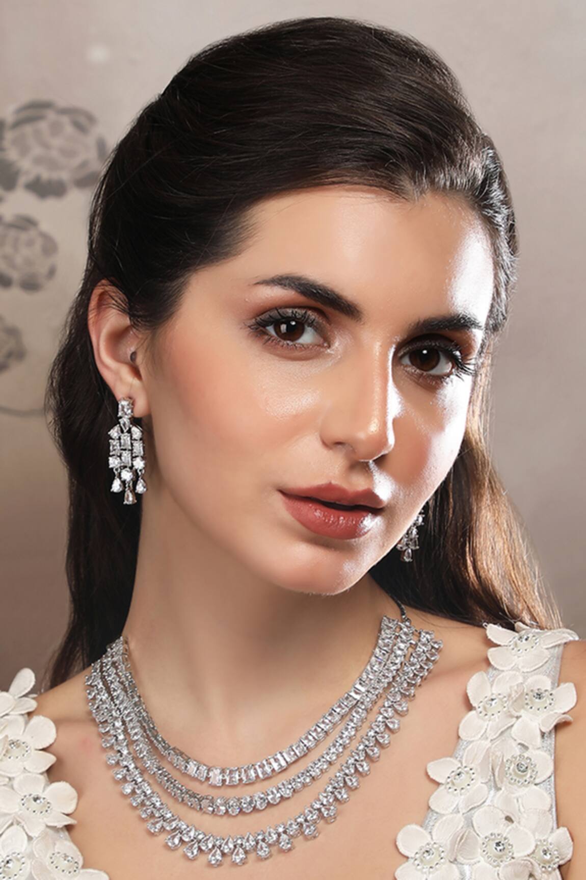 Auraa Trends Layered Necklace Set with Diamond Stones 