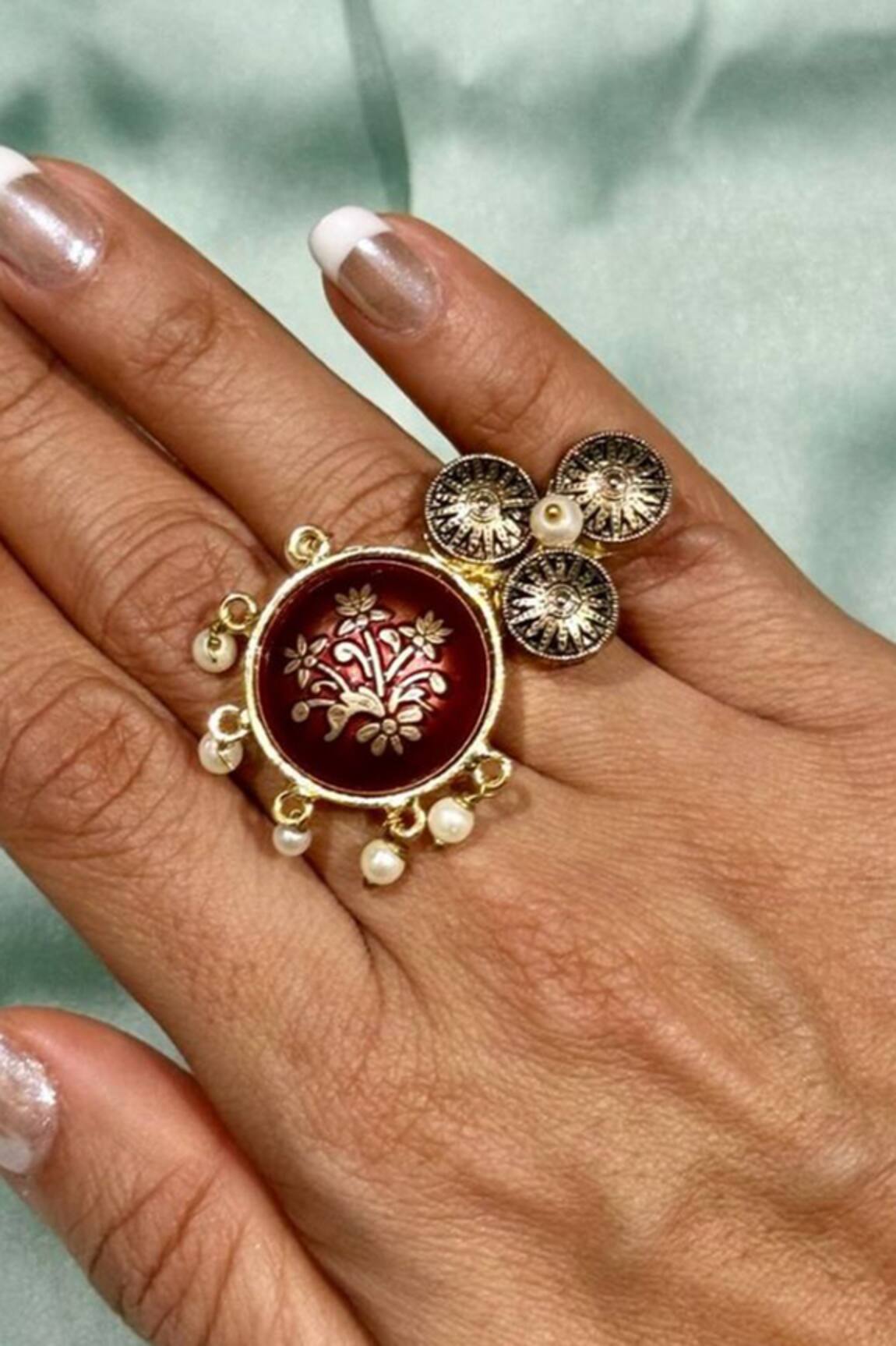Hetal Shah Antique Round Halsi Stone Ring
