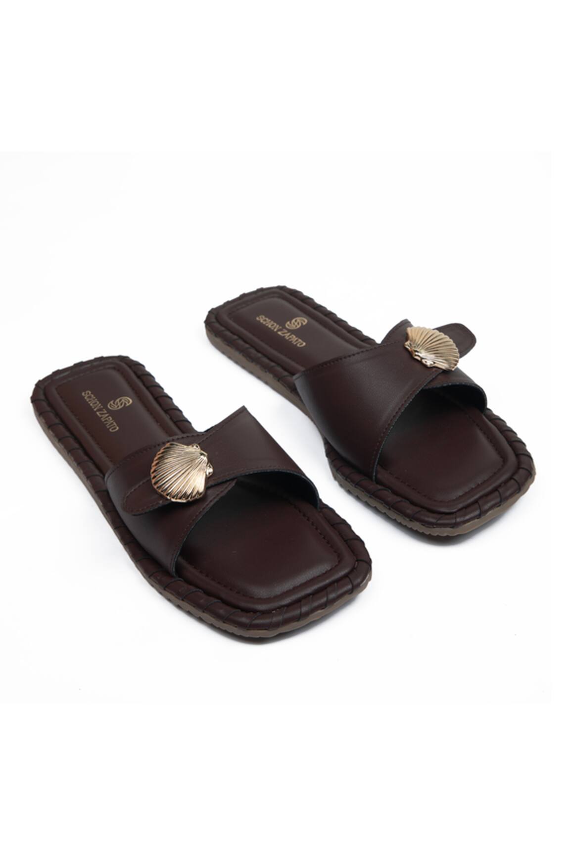 SCHON ZAPATO Brown Shell Brooch Flats