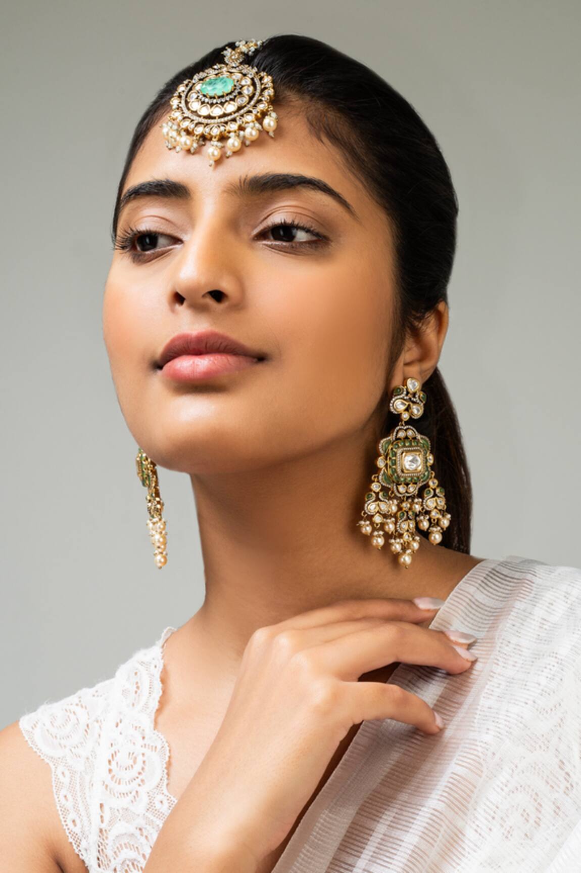 Zevar King Floral Swirl Stone Maangtikka