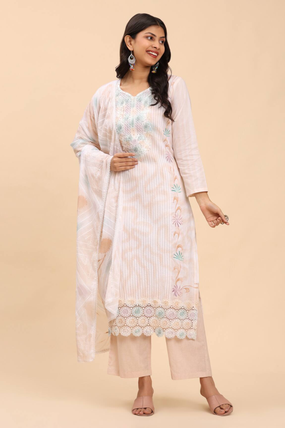 Mamicha Floral Embroidered Kurta Palazzo Set 