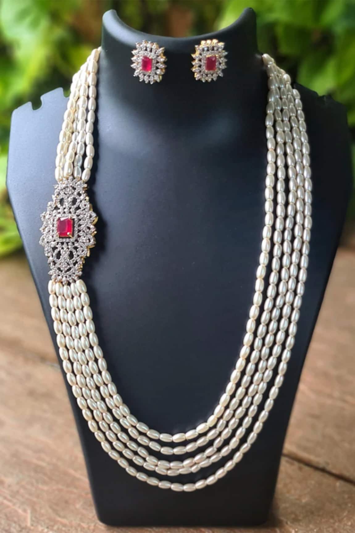 The House of Aqua Red Pearl Diamond Necklace Set 