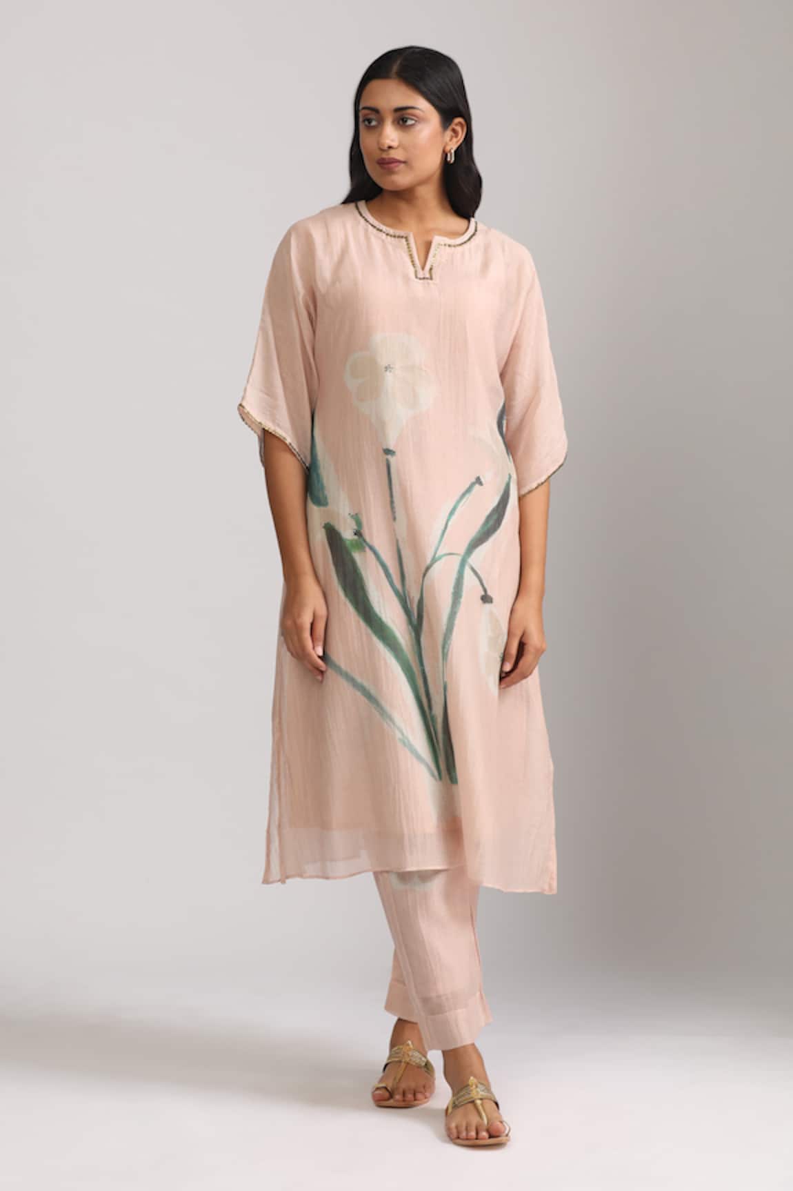 Trendy tokari Floral Embroidered Kurta & Pant Set 