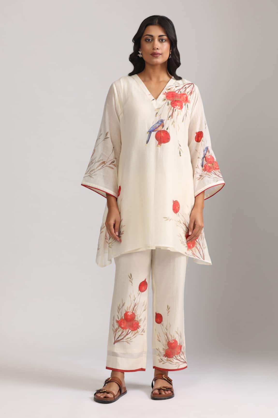 Trendy tokari Ivory Floral Bird Print Kurta & Pant Set 