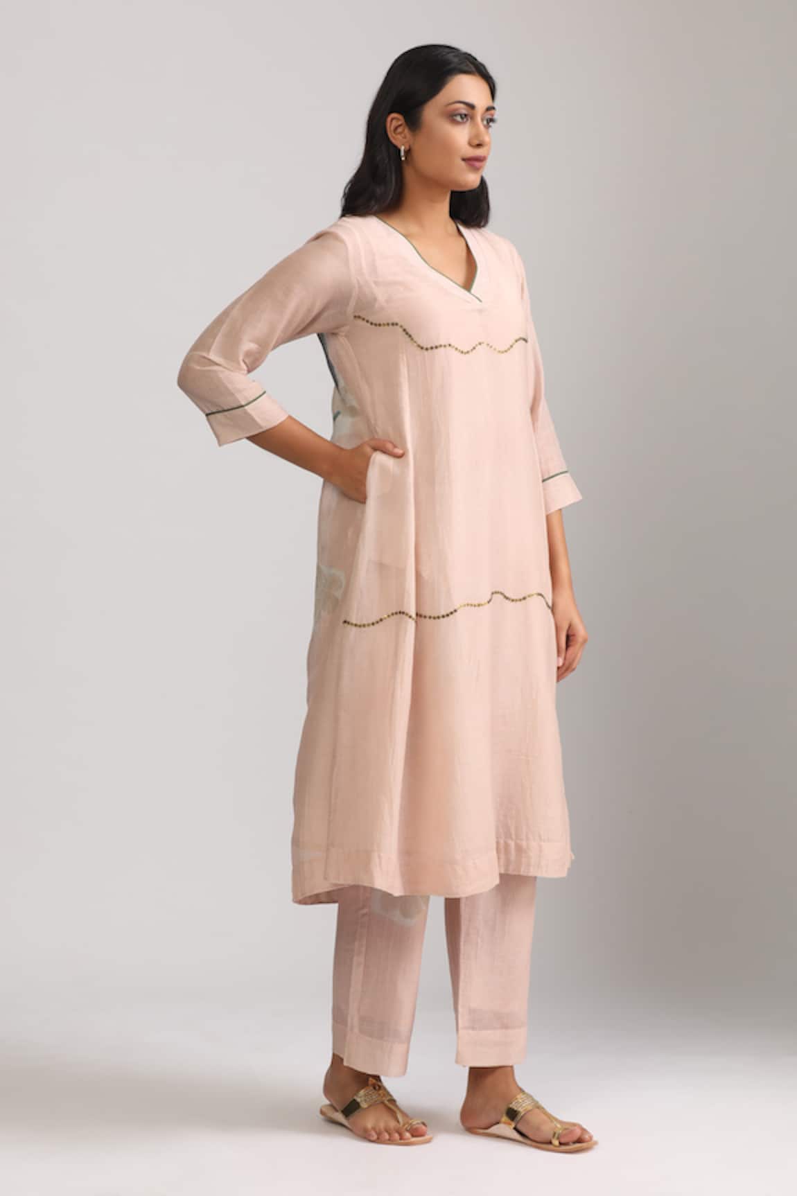 Trendy tokari Floral Sequin Embroidered Kurta Set 