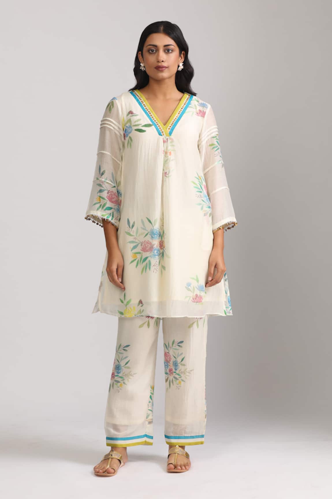 Trendy tokari Ivory Floral Printed Kurta Set 