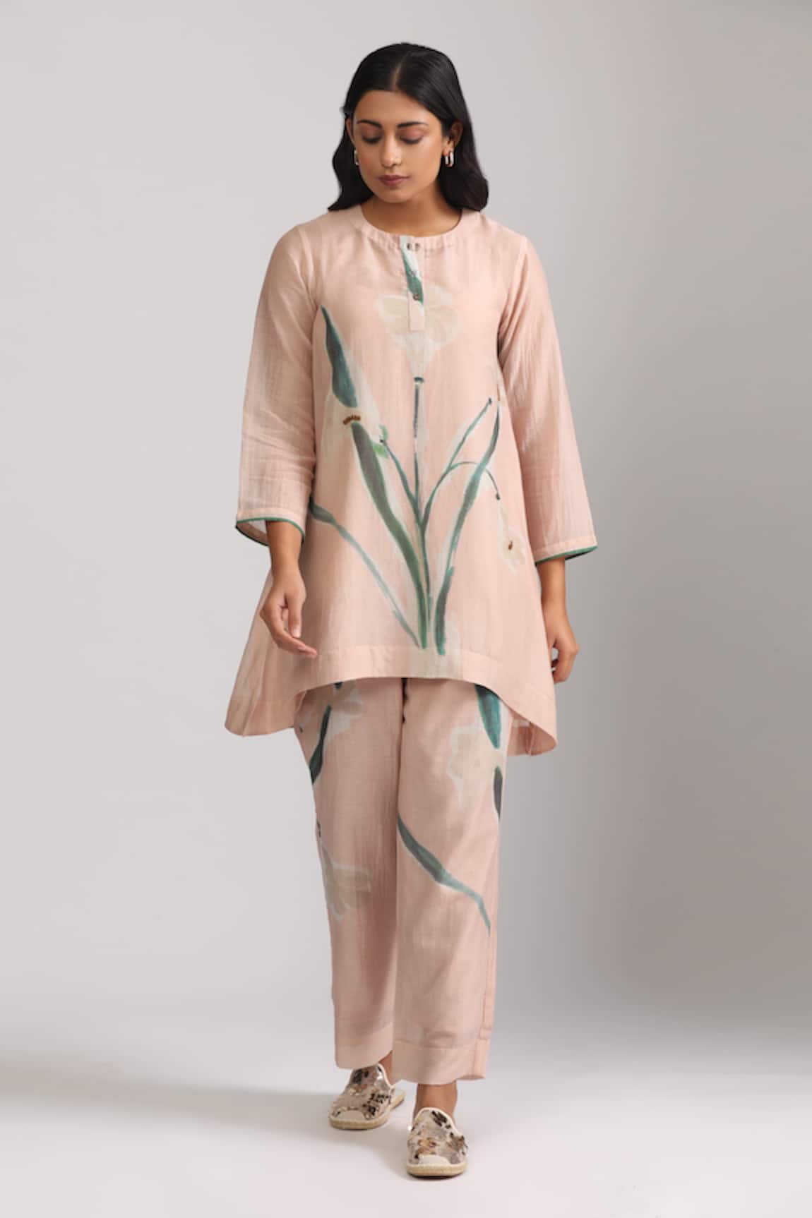 Trendy tokari Floral Sequin Embroidered Kurta & Pant Set 