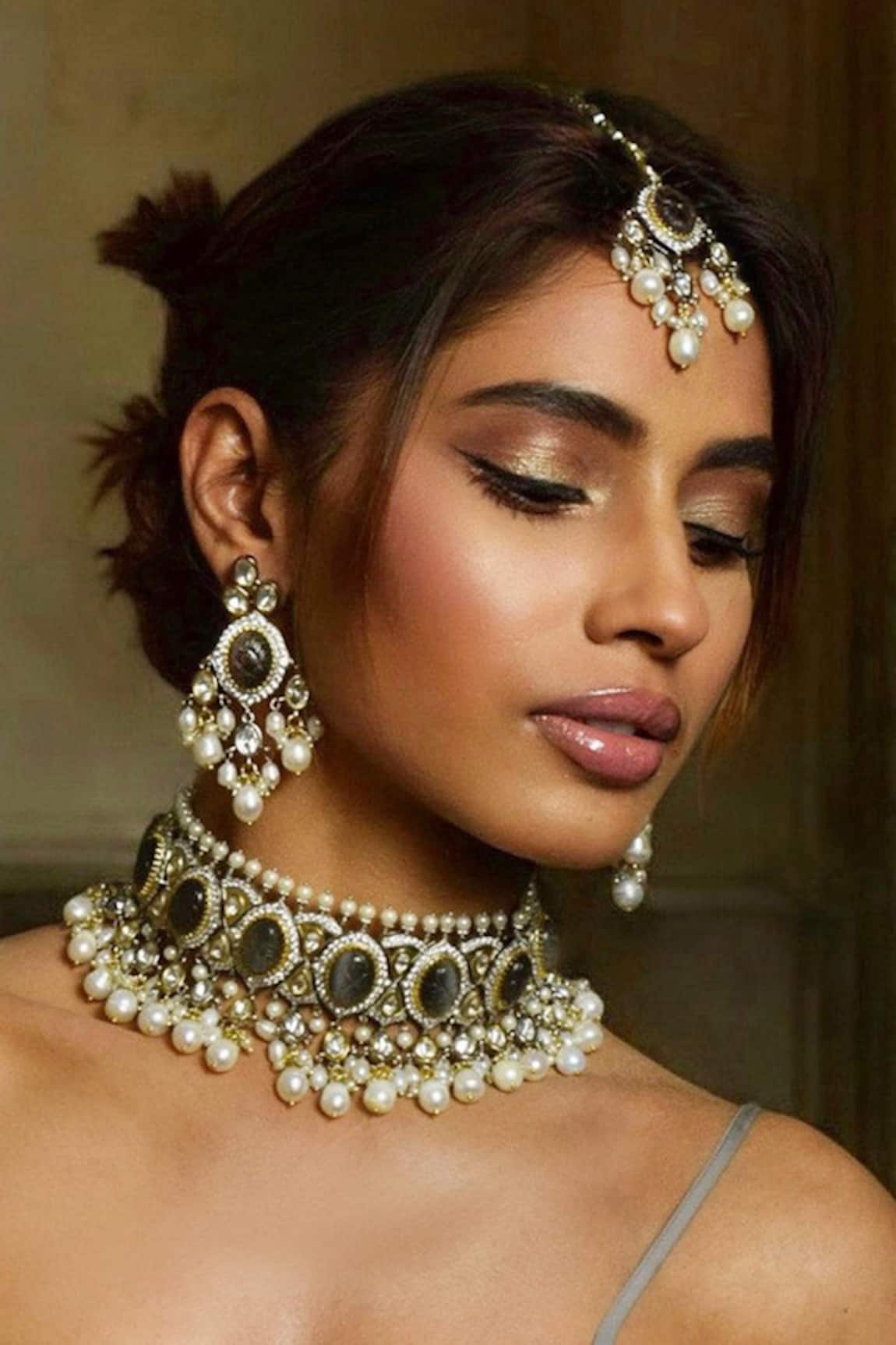 Amaara Jewels Bloom Choker Necklace Set 