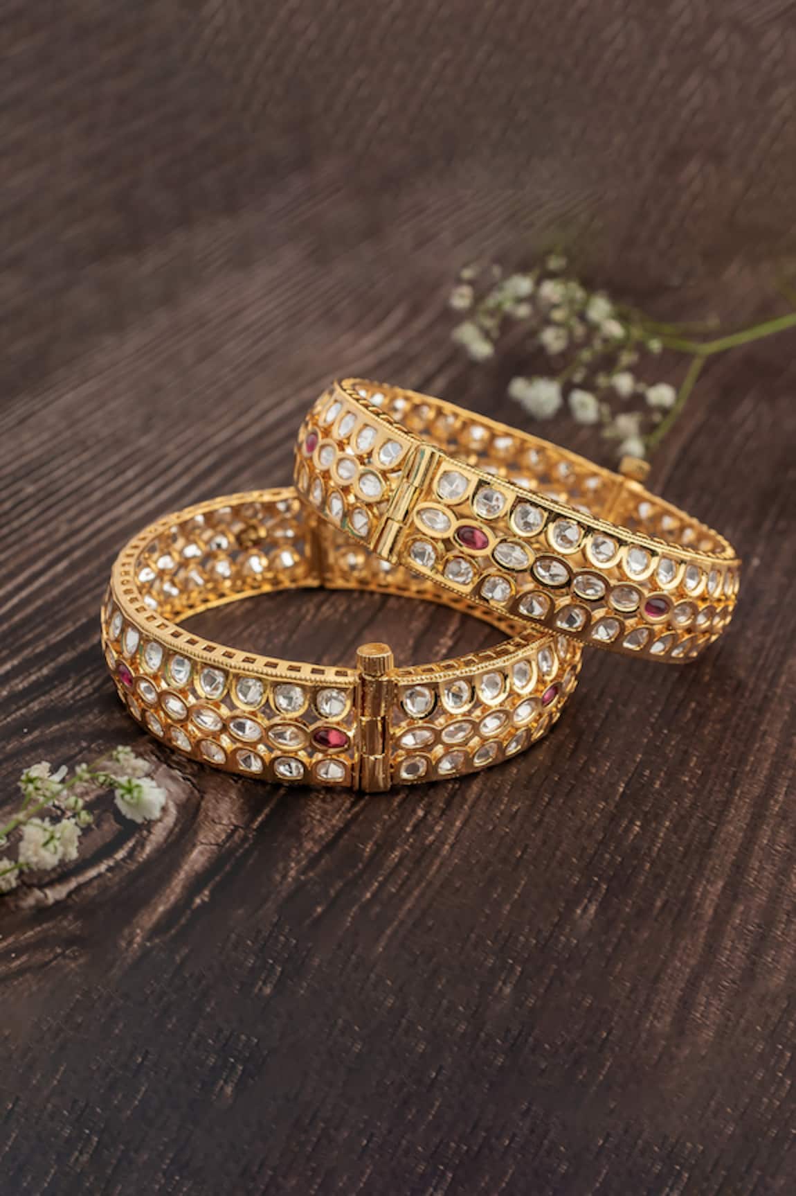 Vivinia By Vidhi Mehra Temple Jaal Kundan Polki Bangles Set