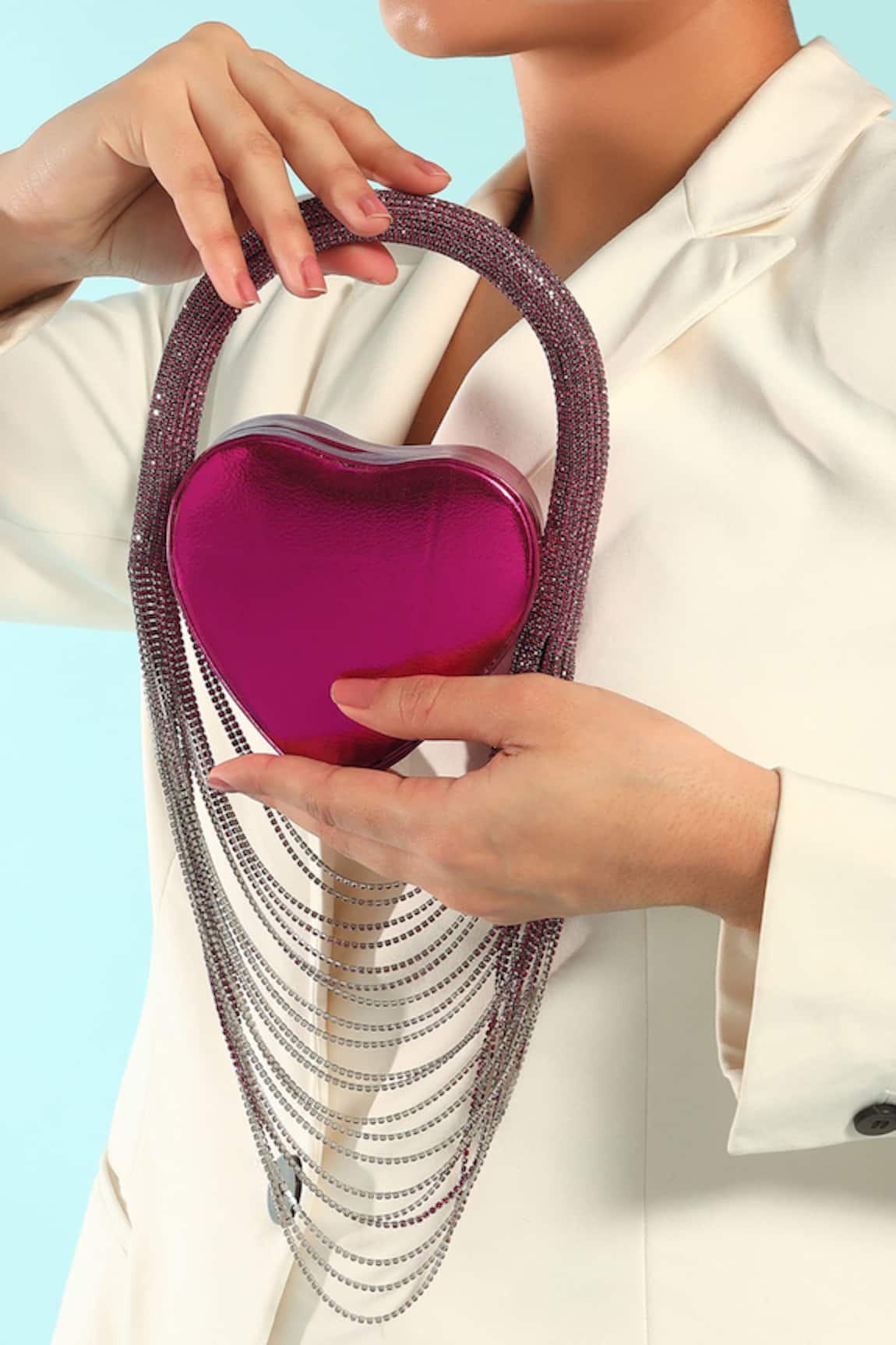 Modarta Crystal Chain Heart Shaped Clutch 