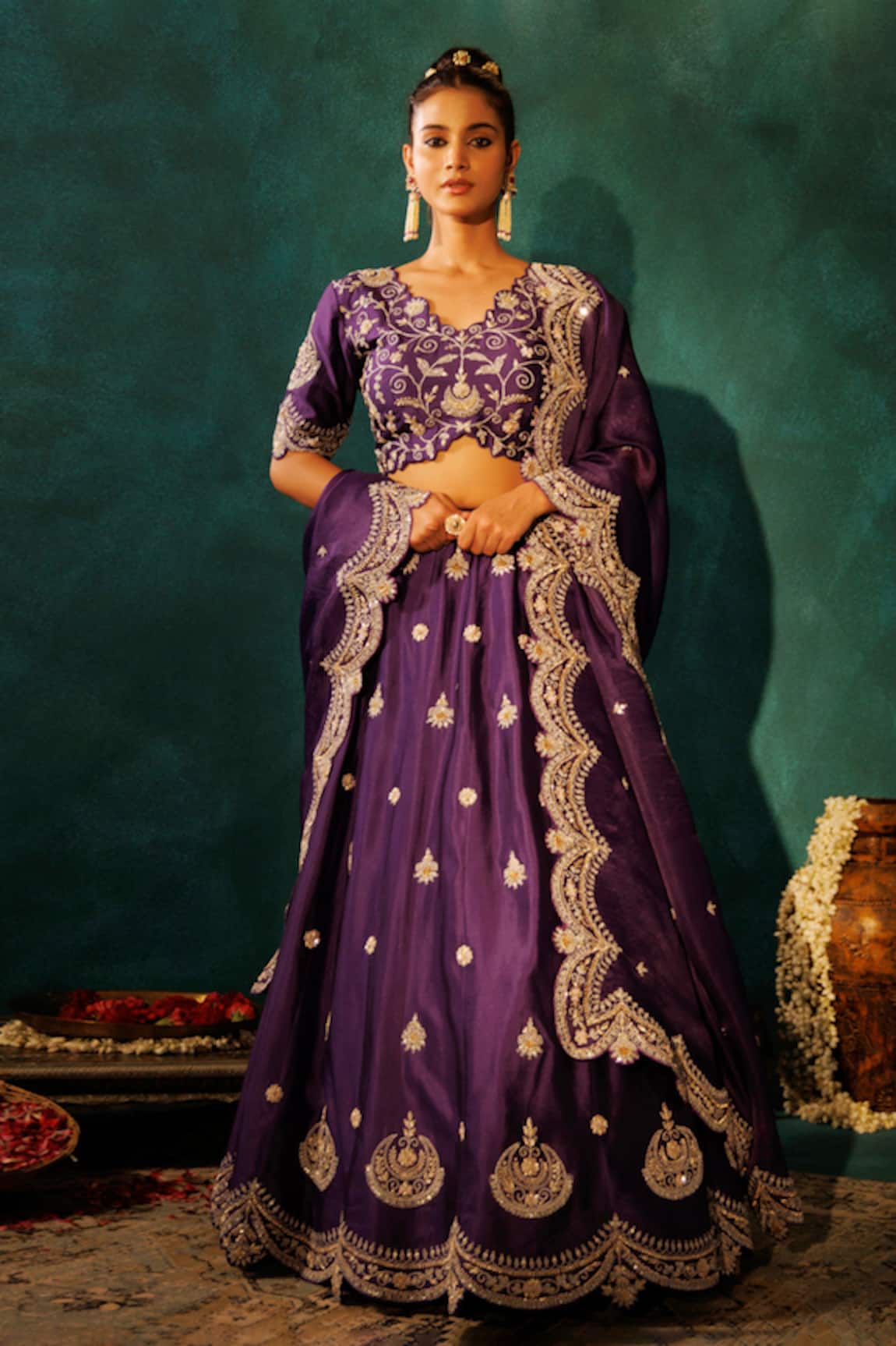 Vinita Bhansali Chaand Sunhera Lehenga Set