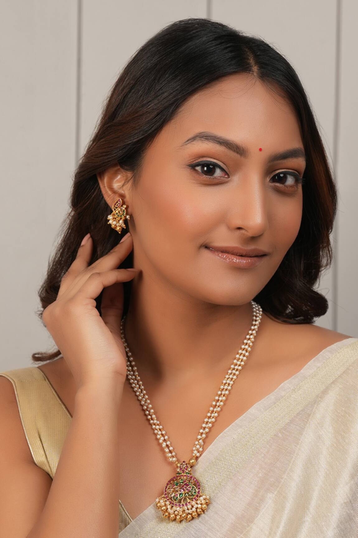 Smars Jewelry Gold Pearl Peacock Pendant Set 