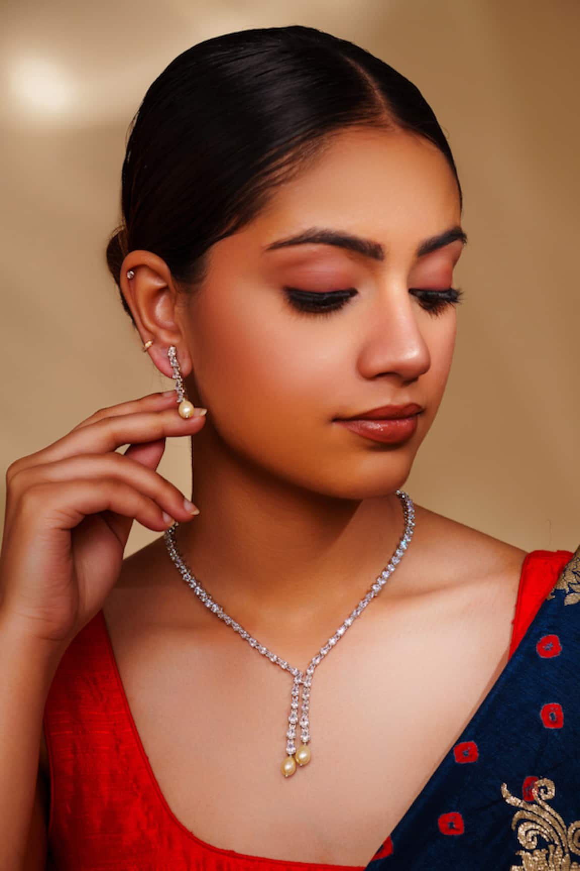 Zevar By Geeta Contemporary Diamond Pendant Necklace Set 