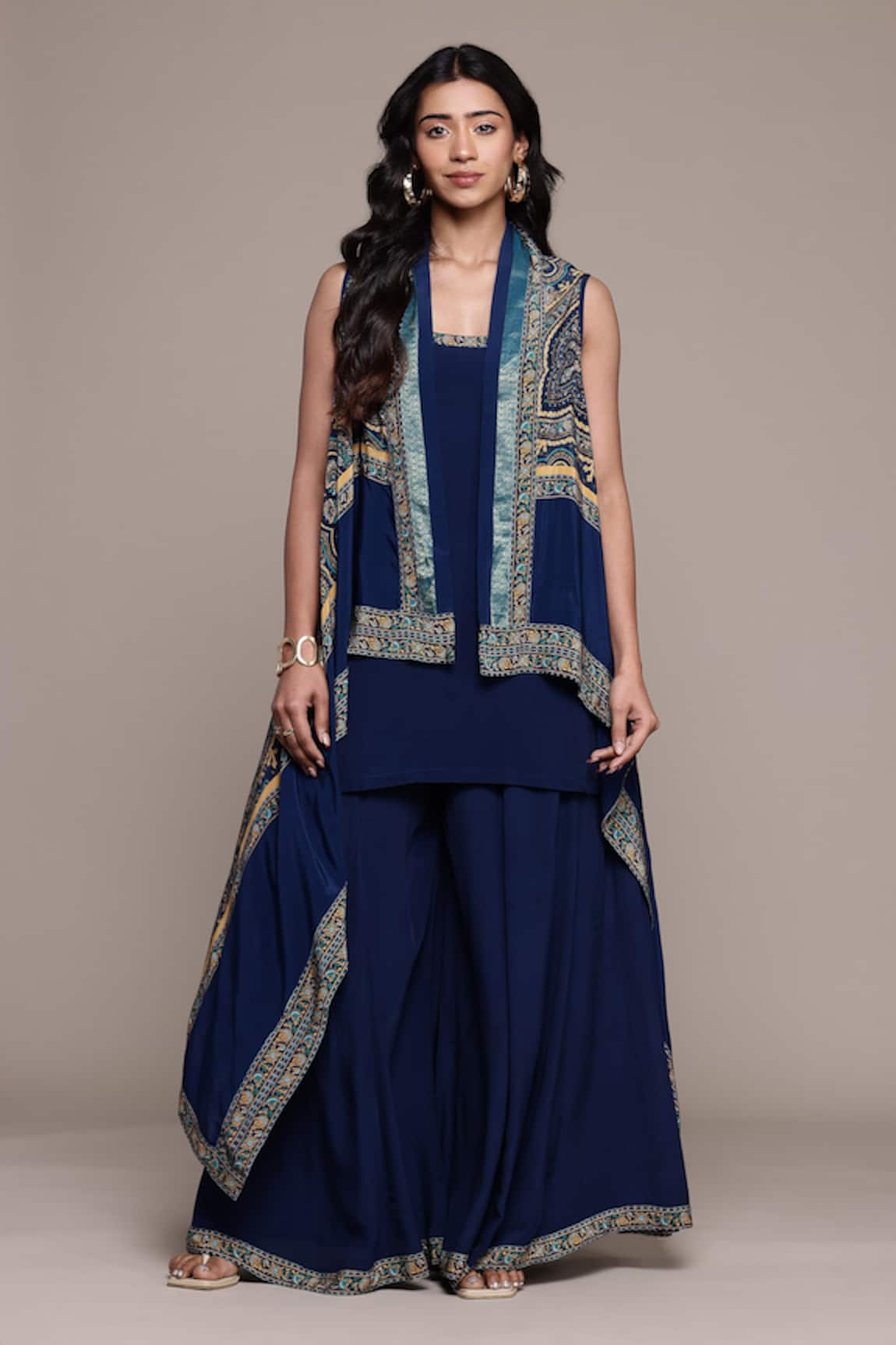Ritu Kumar Brocade Jamawar K Cape Set 