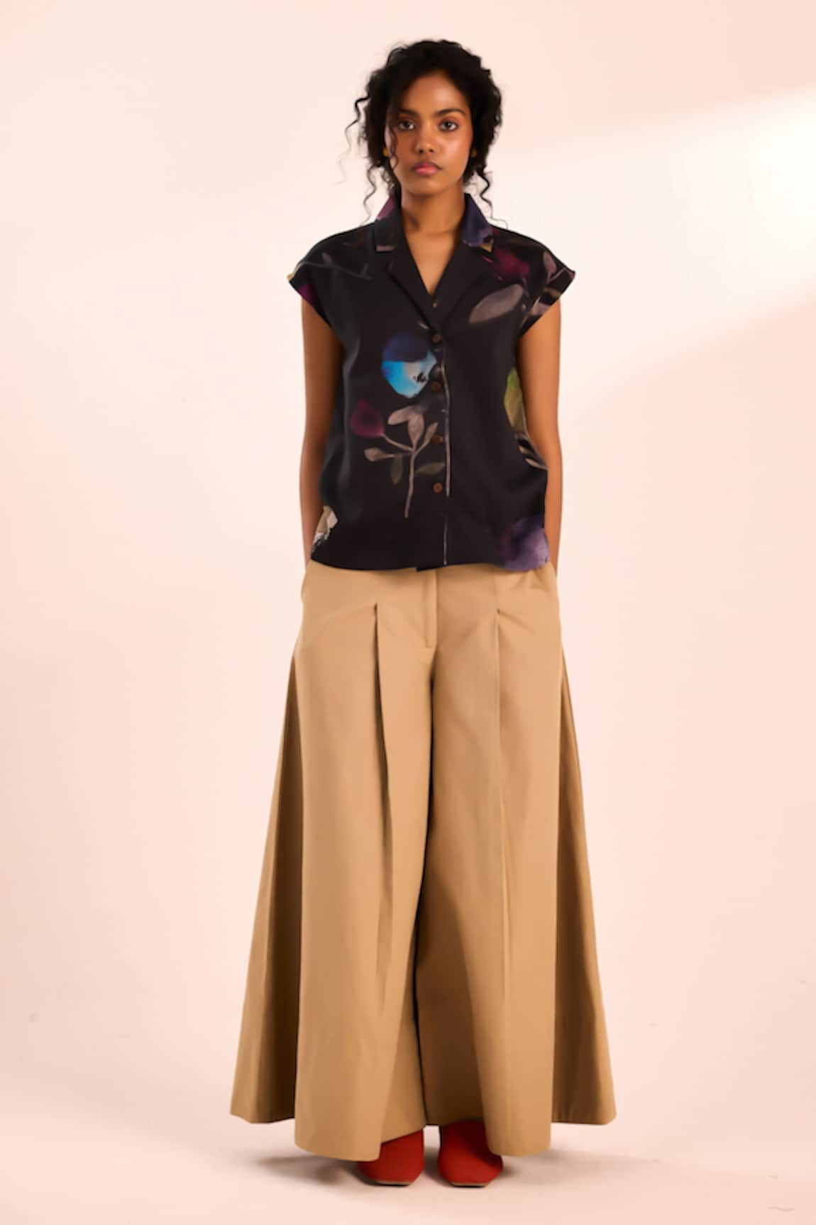 Kharakapas Floral Print Black Shirt 