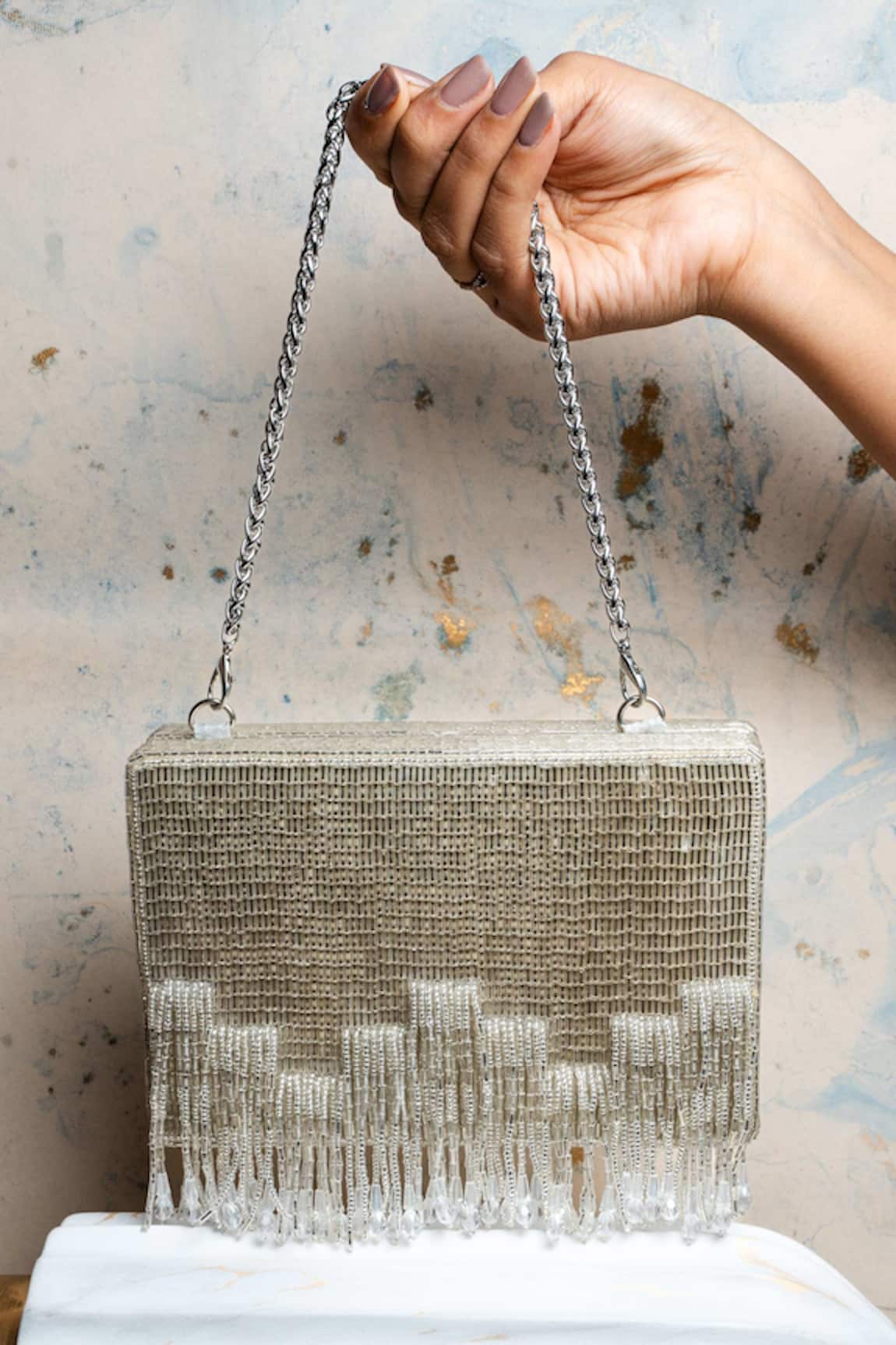 Nayaab By Sonia Salli En Vie Kasse Embroidered Clutch