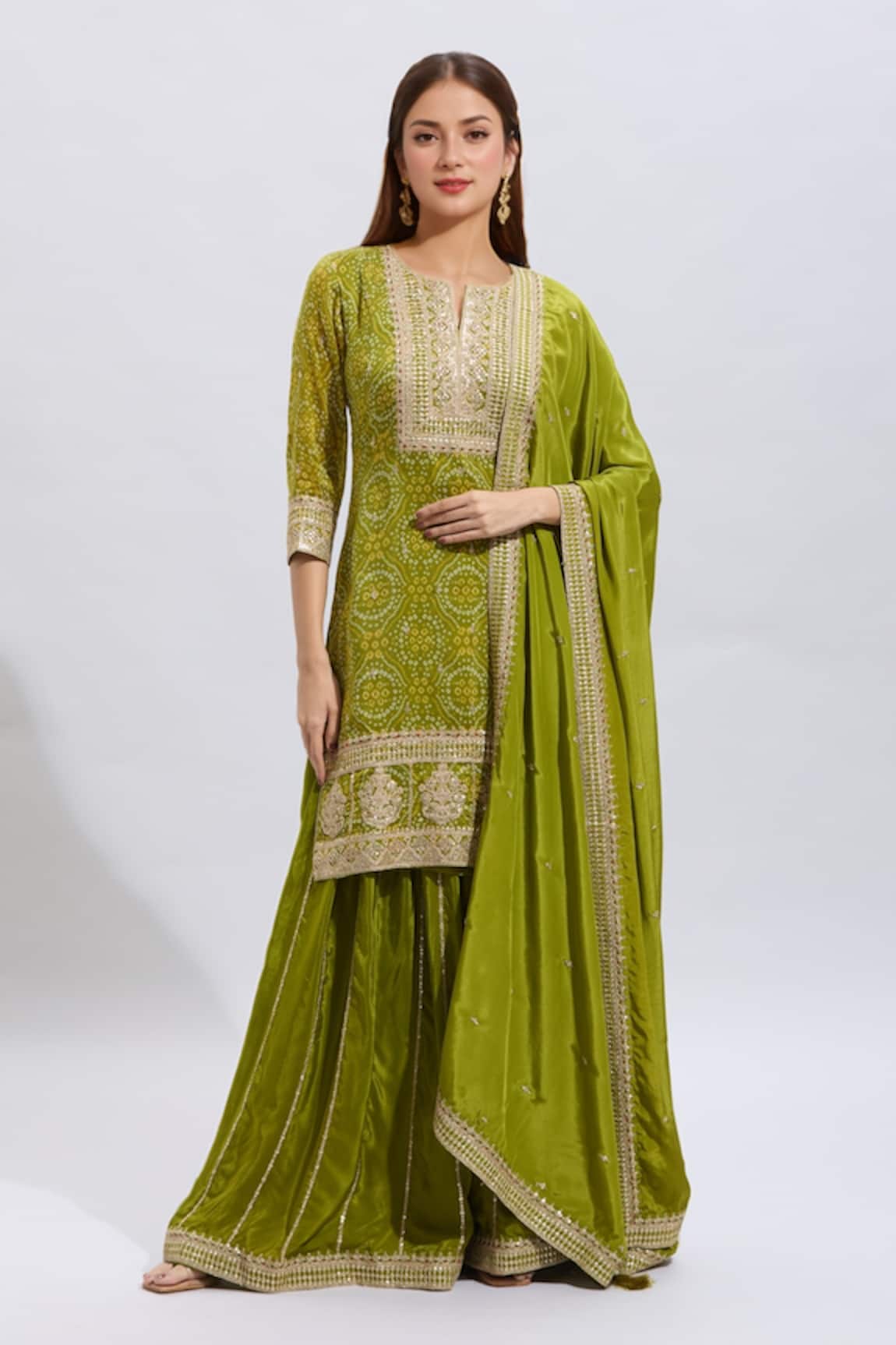 Samyukta Singhania Green Hand Embroidered Kurta Set 