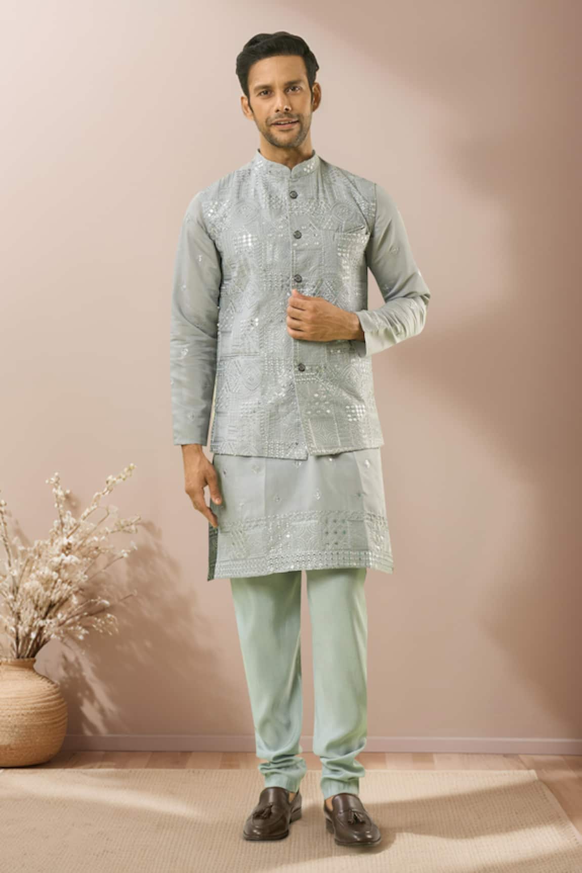 Arihant Rai Sinha Sequin Mirror Embroidered Bundi Kurta Set 