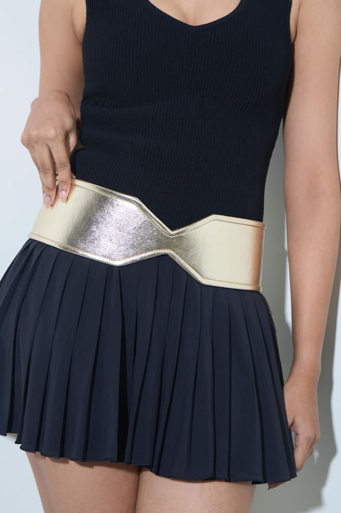 Trov Structured Dual-Finish Leather Belt 