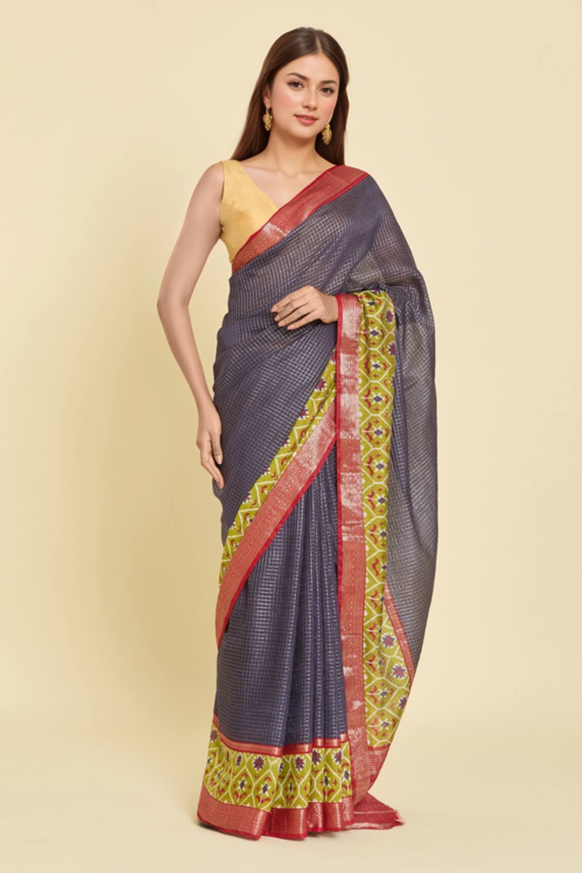 Naintara Bajaj Abstract Floral Detailed Saree With Running Blouse