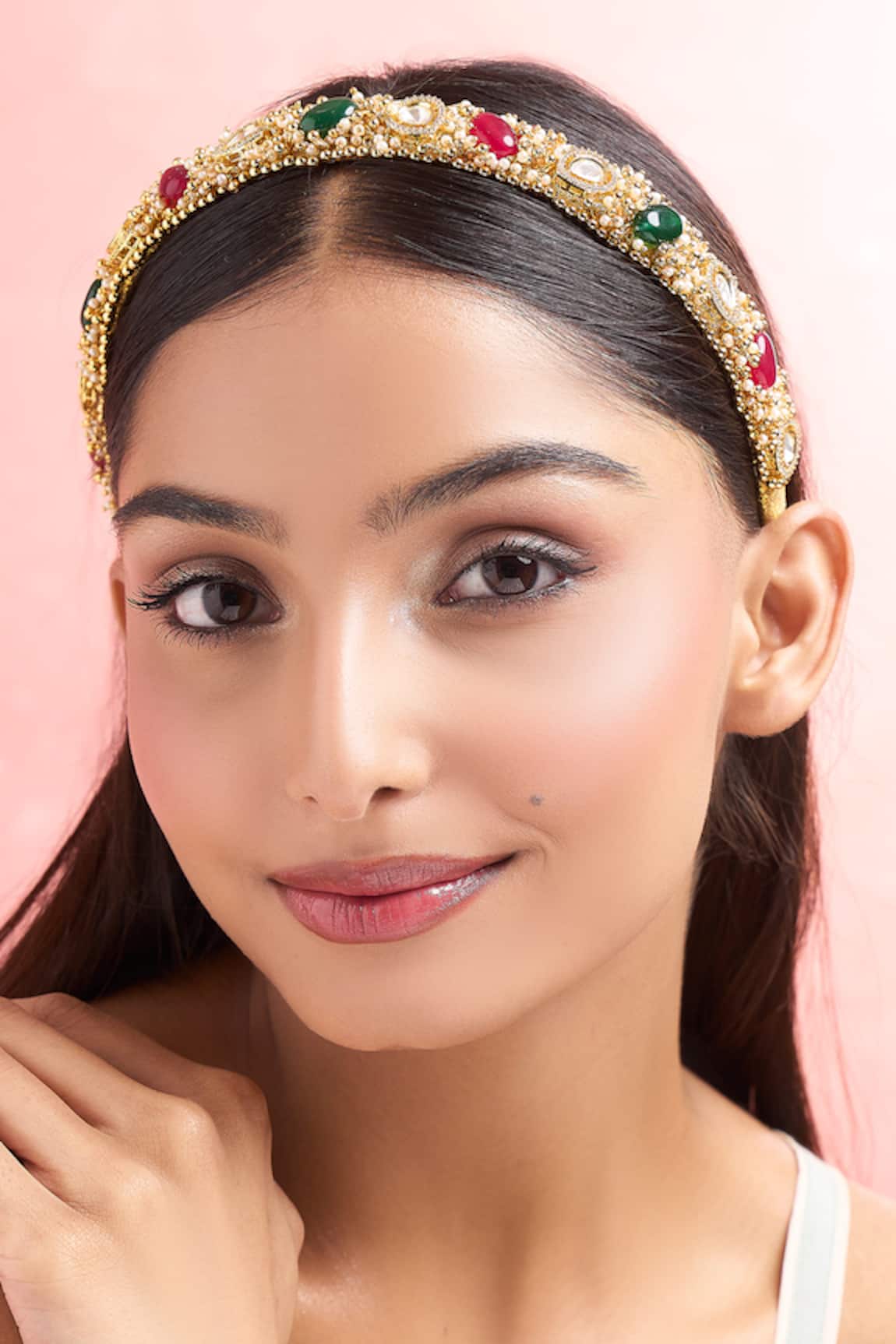 Samyukta Singhania Polki & Pearl Hair Band 