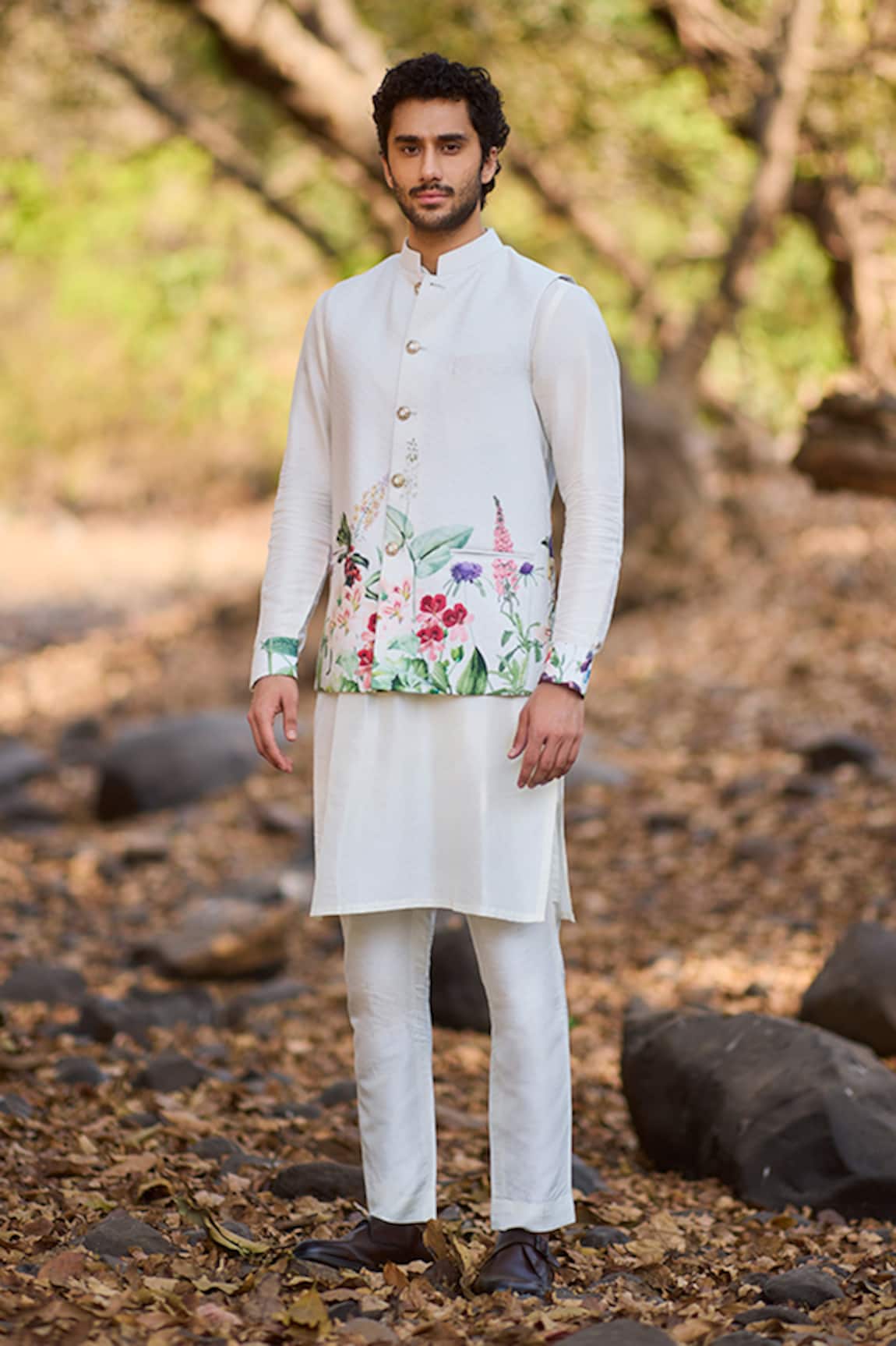 Nirmooha Floral Printed Bundi Kurta Set 