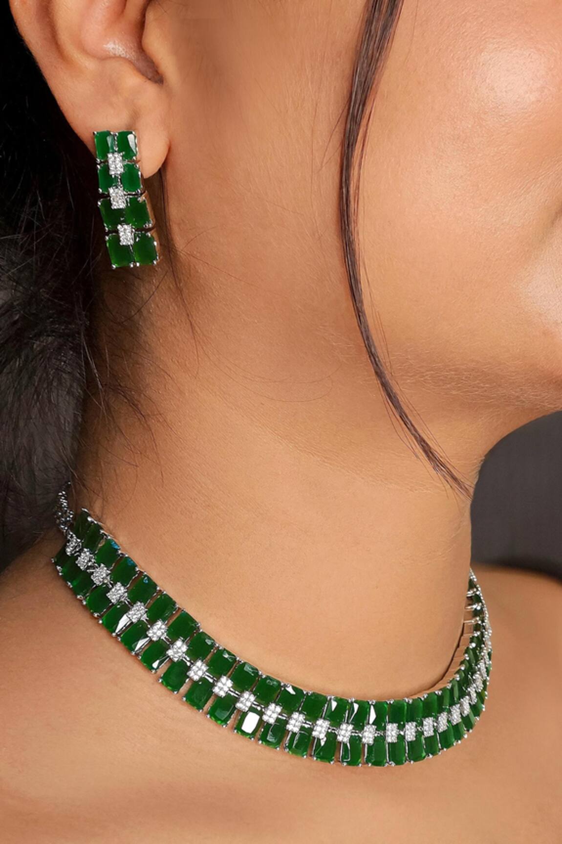 kavipushp Elegant Green Fancy 2-Layer Studded Necklace Set 