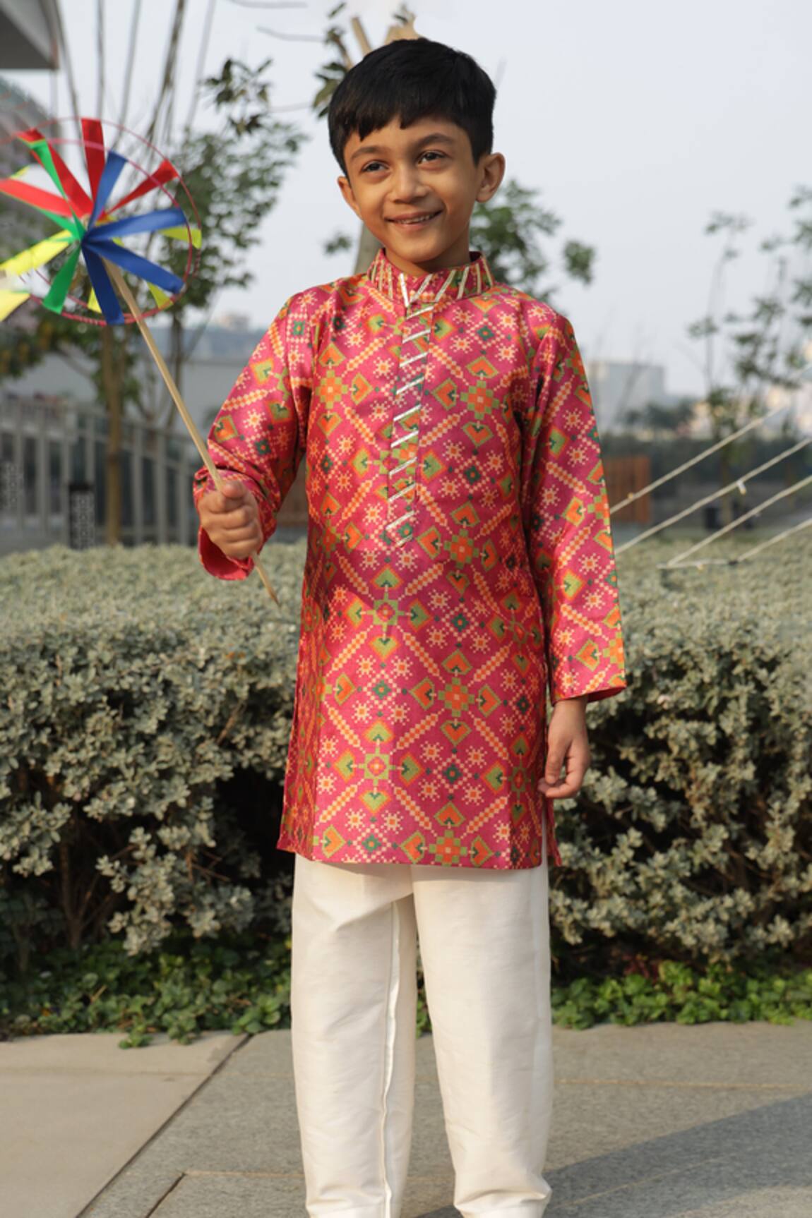 Taber Tikri Patola Print Red Kurta Set 