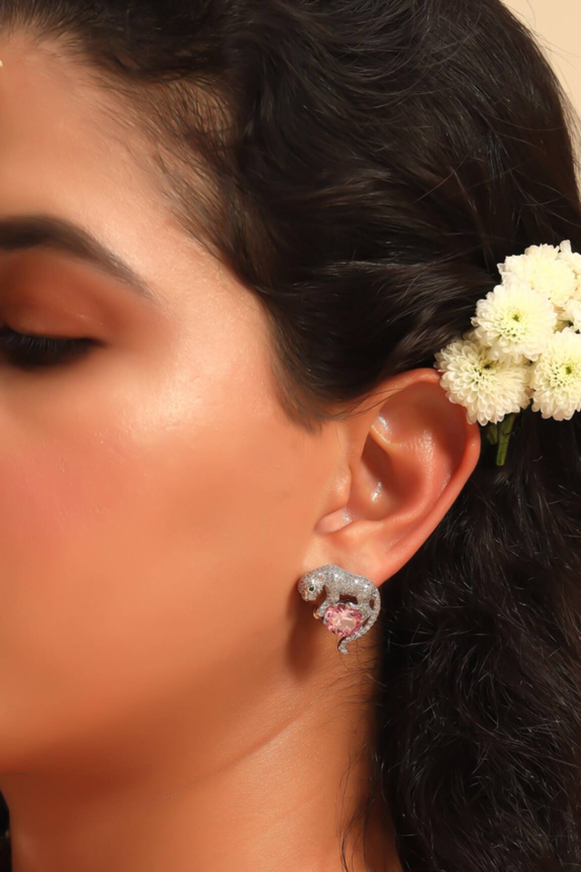 MODARTA Diamond Studded Tiger Design Earrings 
