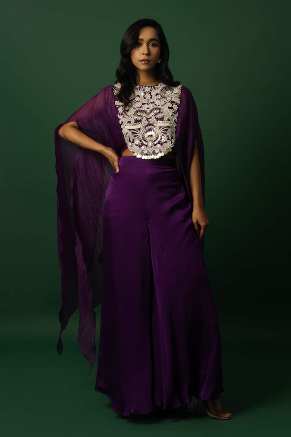 DAY AND MOOD Embroidered Purple Kaftan Set 