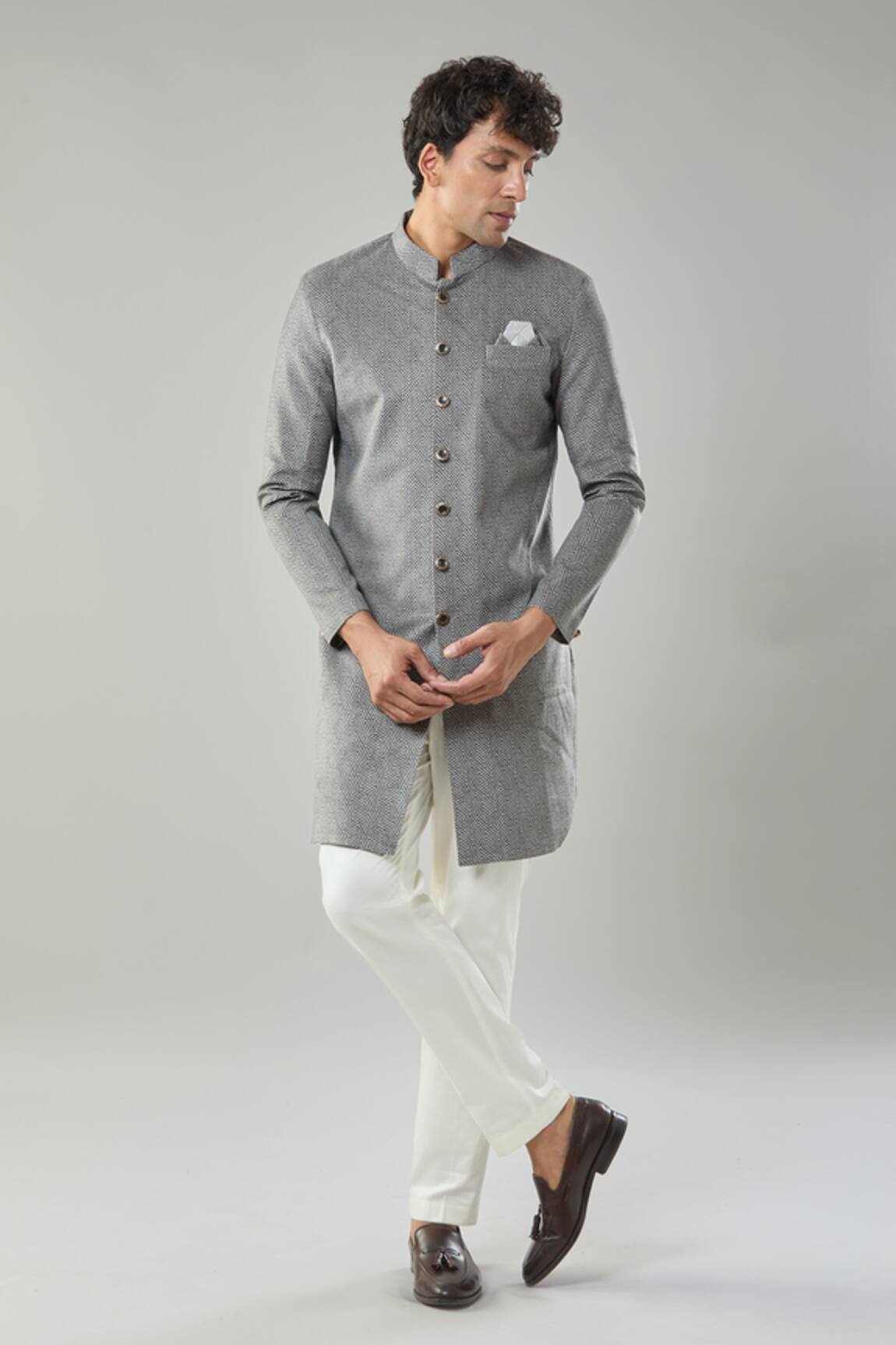 Arihant Rai Sinha Grey Swad Velvet Semi Indo Sherwani Set 