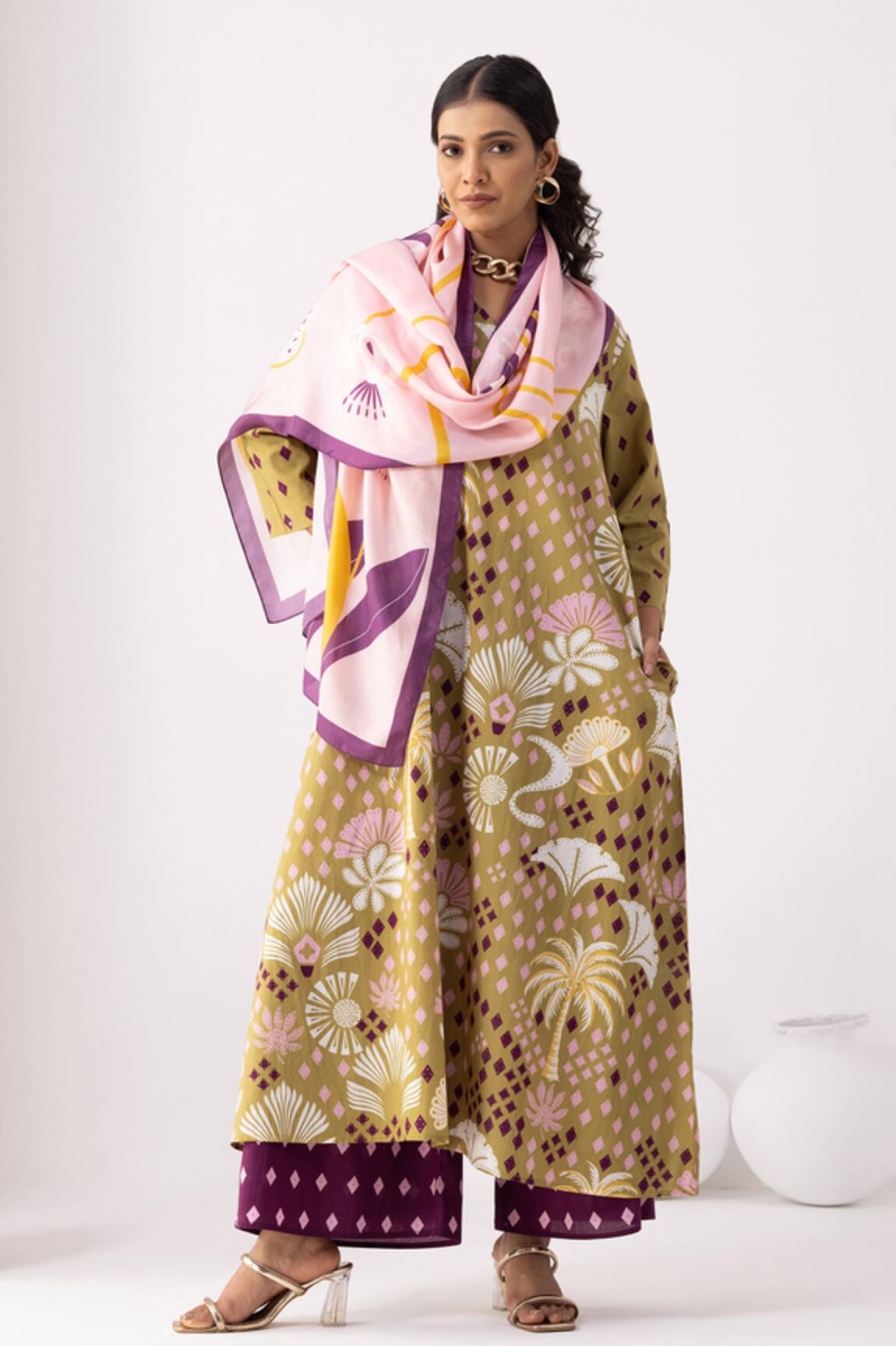 Thee Modern Roots Desert Palm Printed Kurta Set 