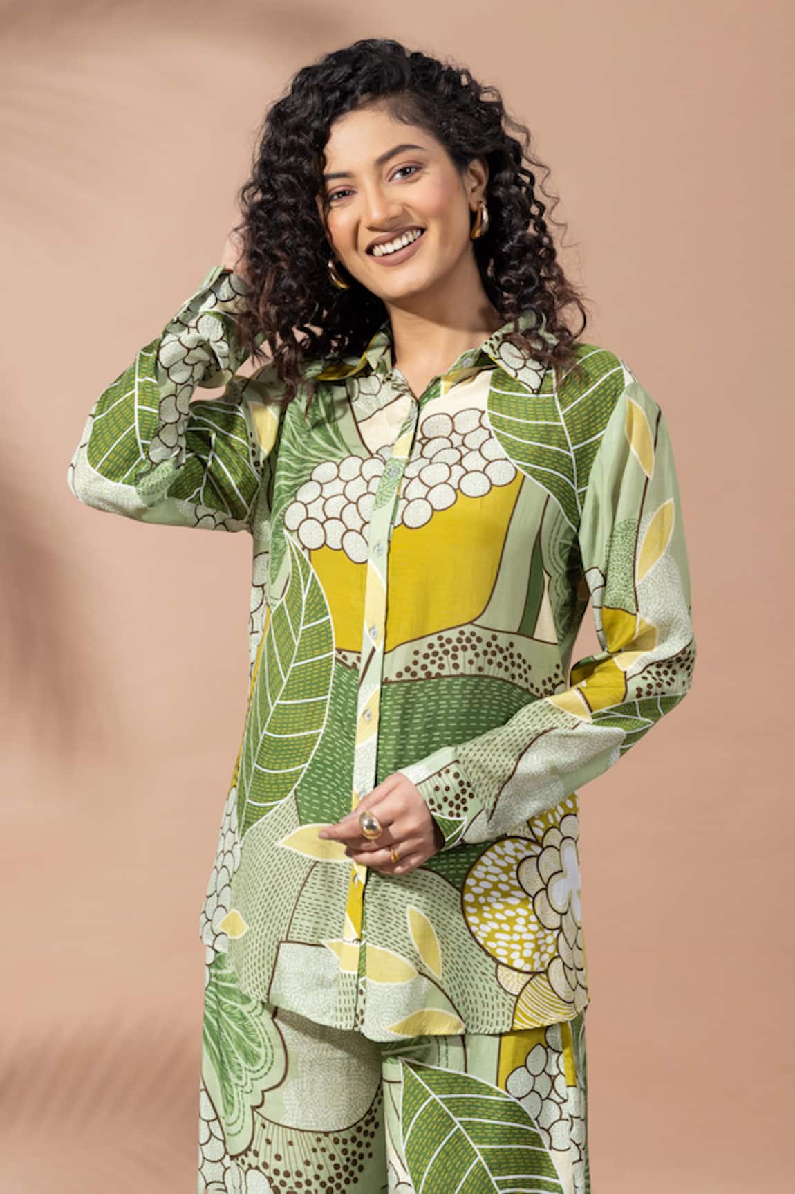 Thee Modern Roots Olive Blossom Comfort-Fit Shirt 
