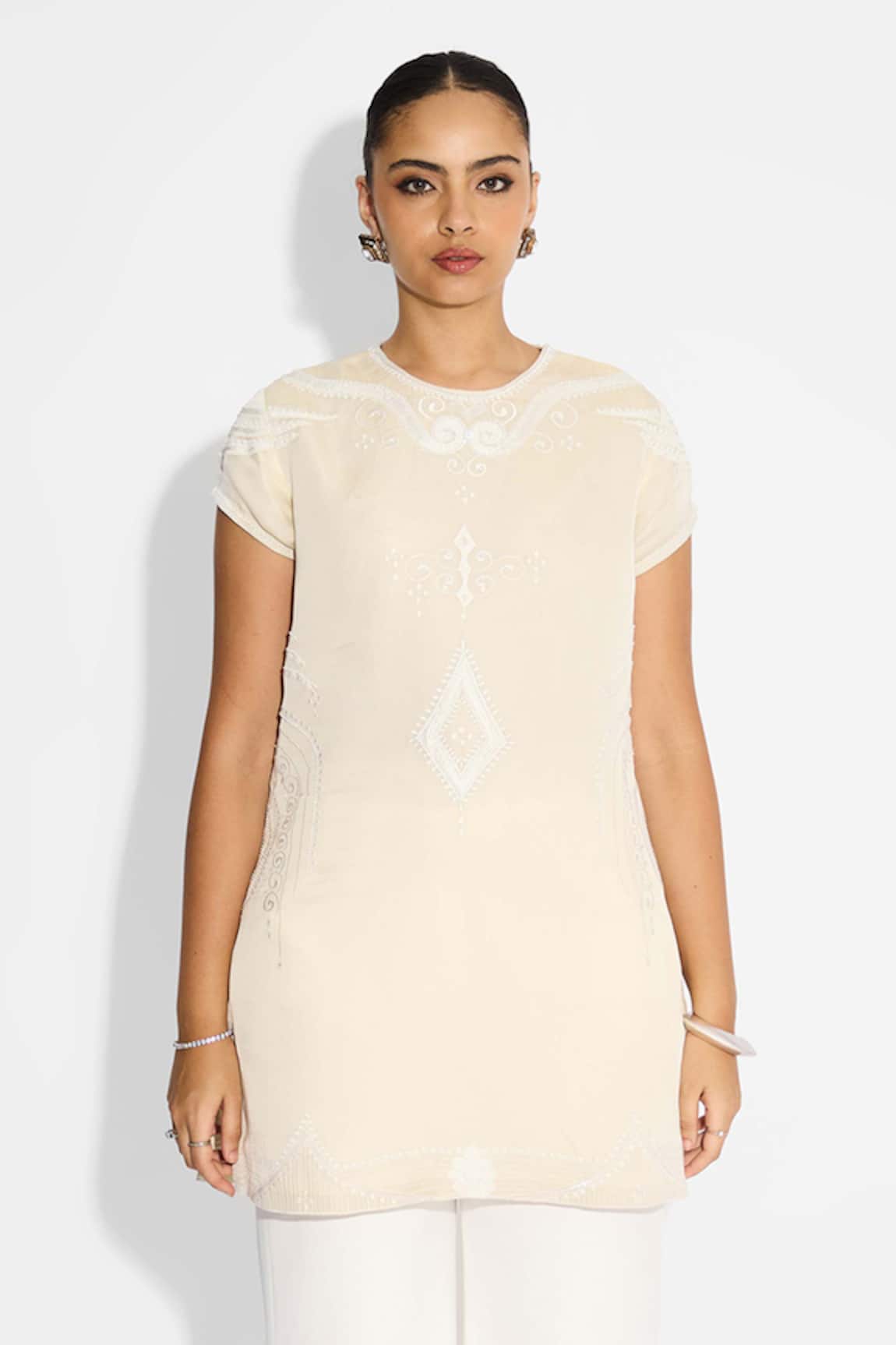 SHASHA GABA Tone on Tone Ivory Embellished Kurta 