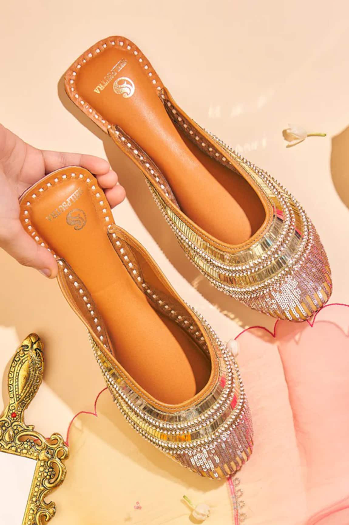 Shilpsutra Designer Raat Kali Open Juttis