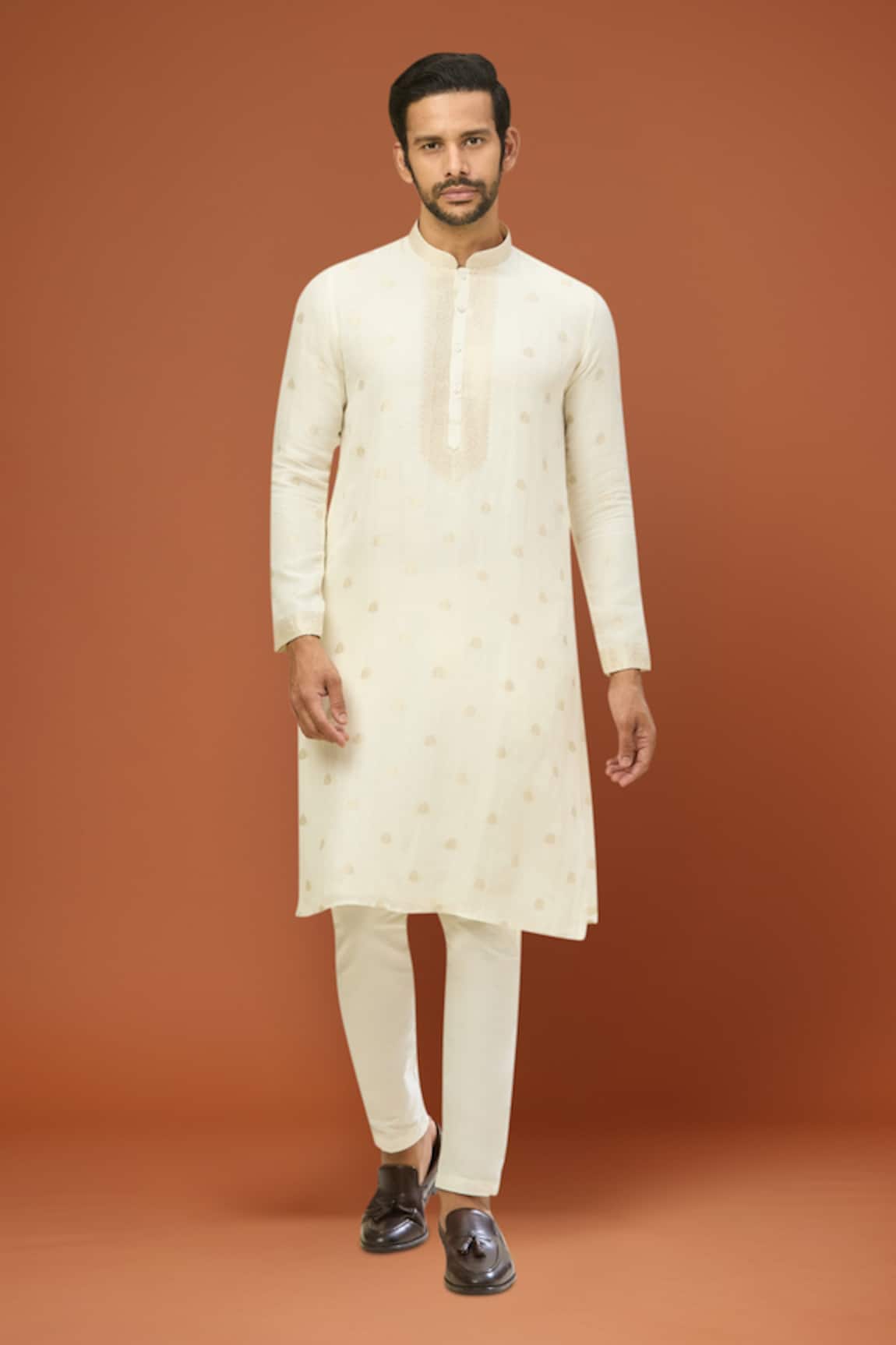 Arihant Rai Sinha White Weave Kurta Set 