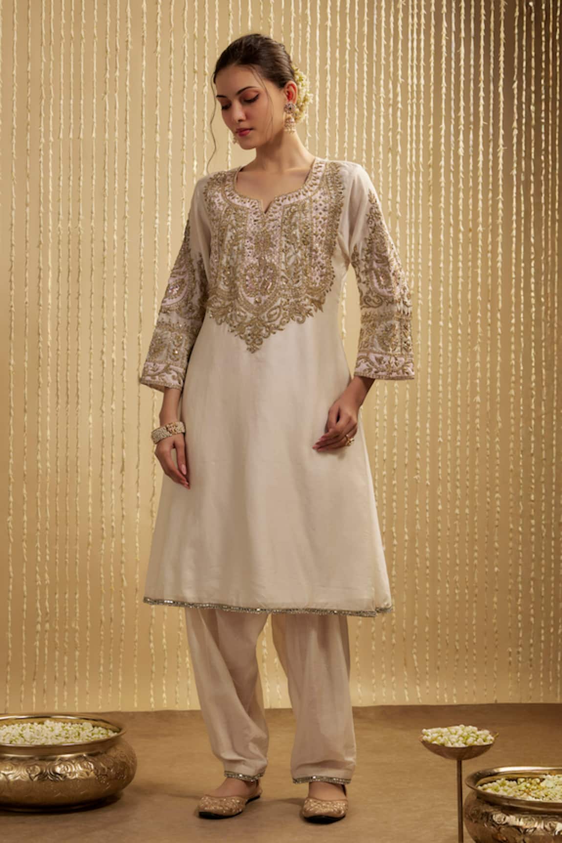 Mehak Murpana Ivory Silk Chanderi Kurta Pant Set 