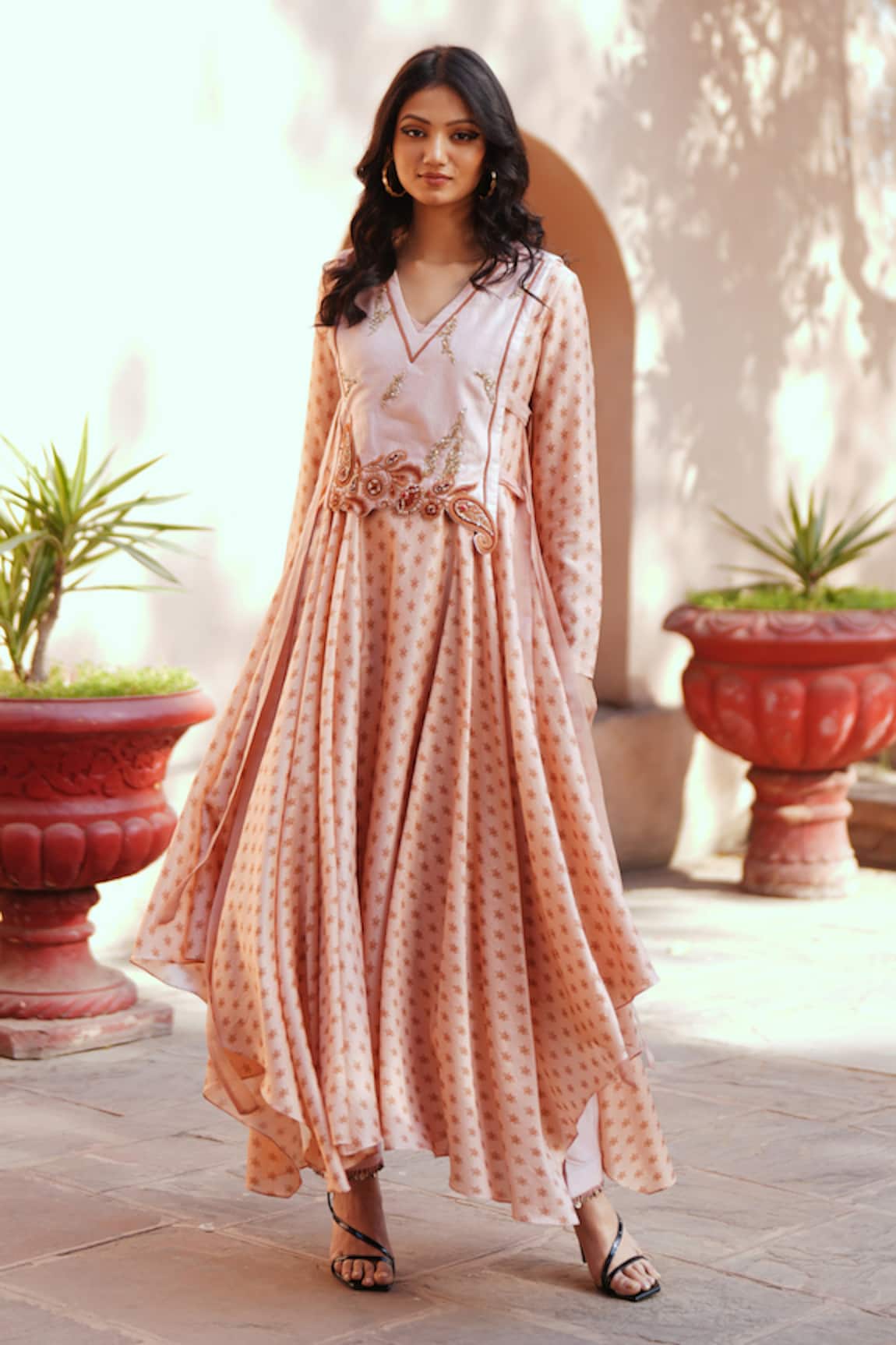 Isha Gupta Tayal Pink Chanderi Printed Kurta Set 