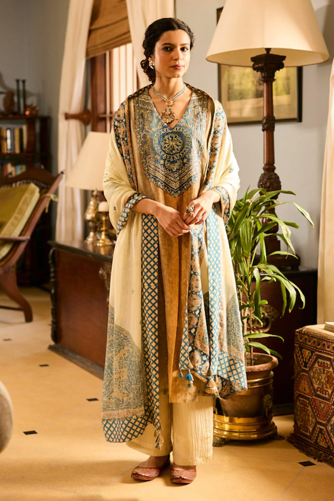 Saundh Cream Printed Kurta Set With Dupatta 